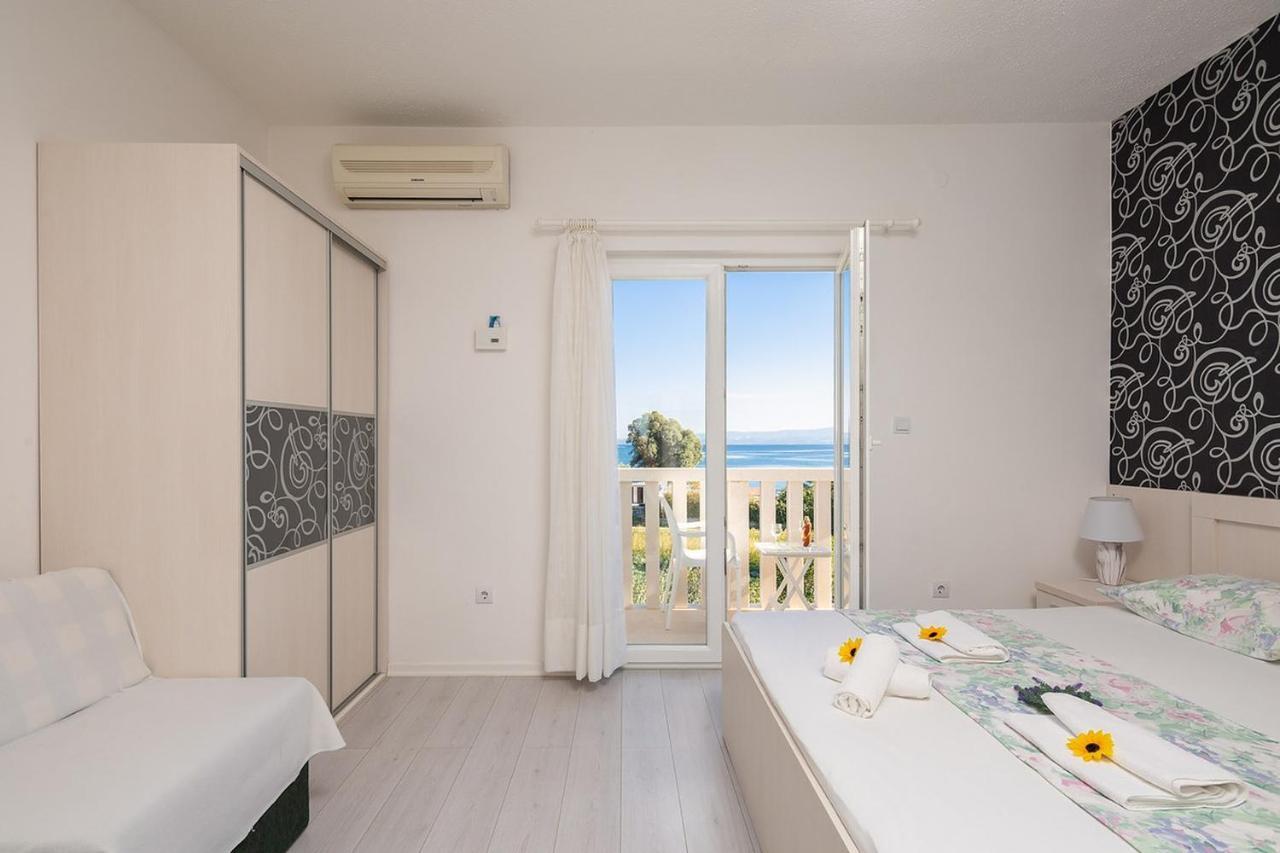 Apartmani Kastelancic Podstrana Exterior photo